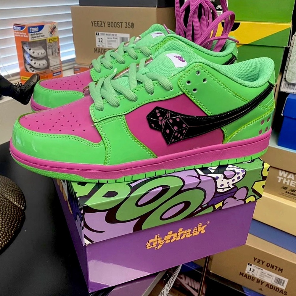 Donny the Dybbuk Hulk Shoes, size 4, green, purple, superheroes